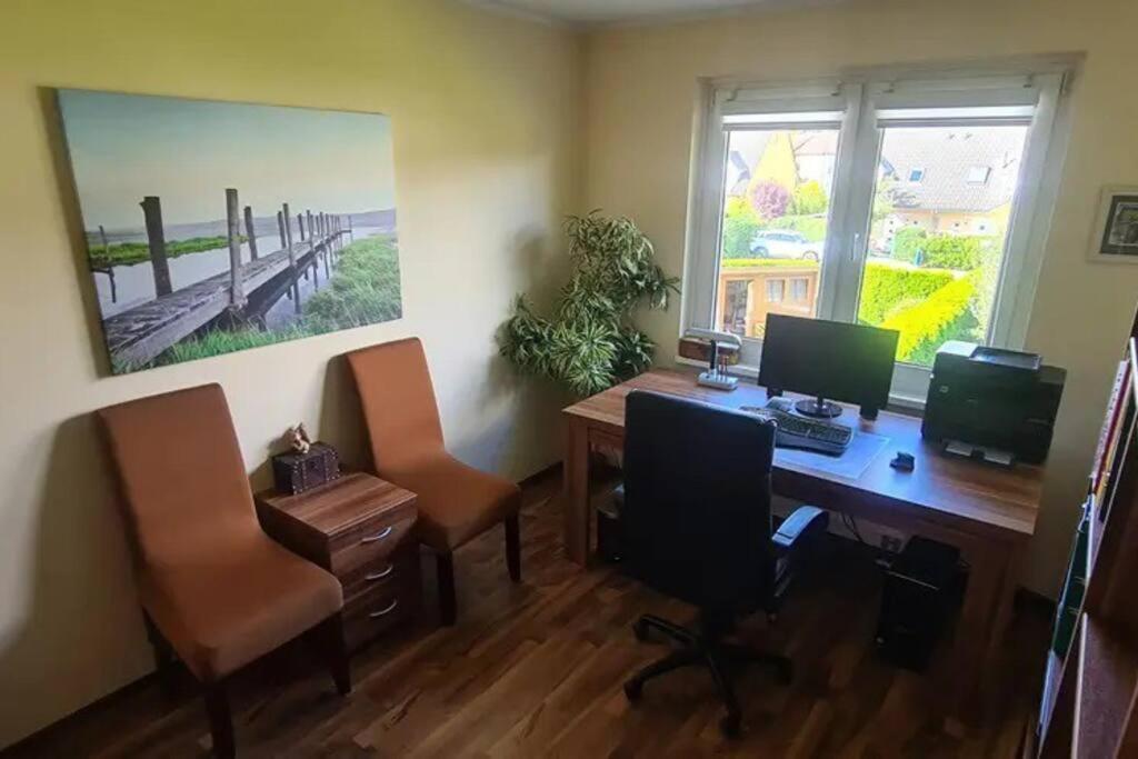 Modern Townhouse, Quiet And Close To The Centre. Berlijn