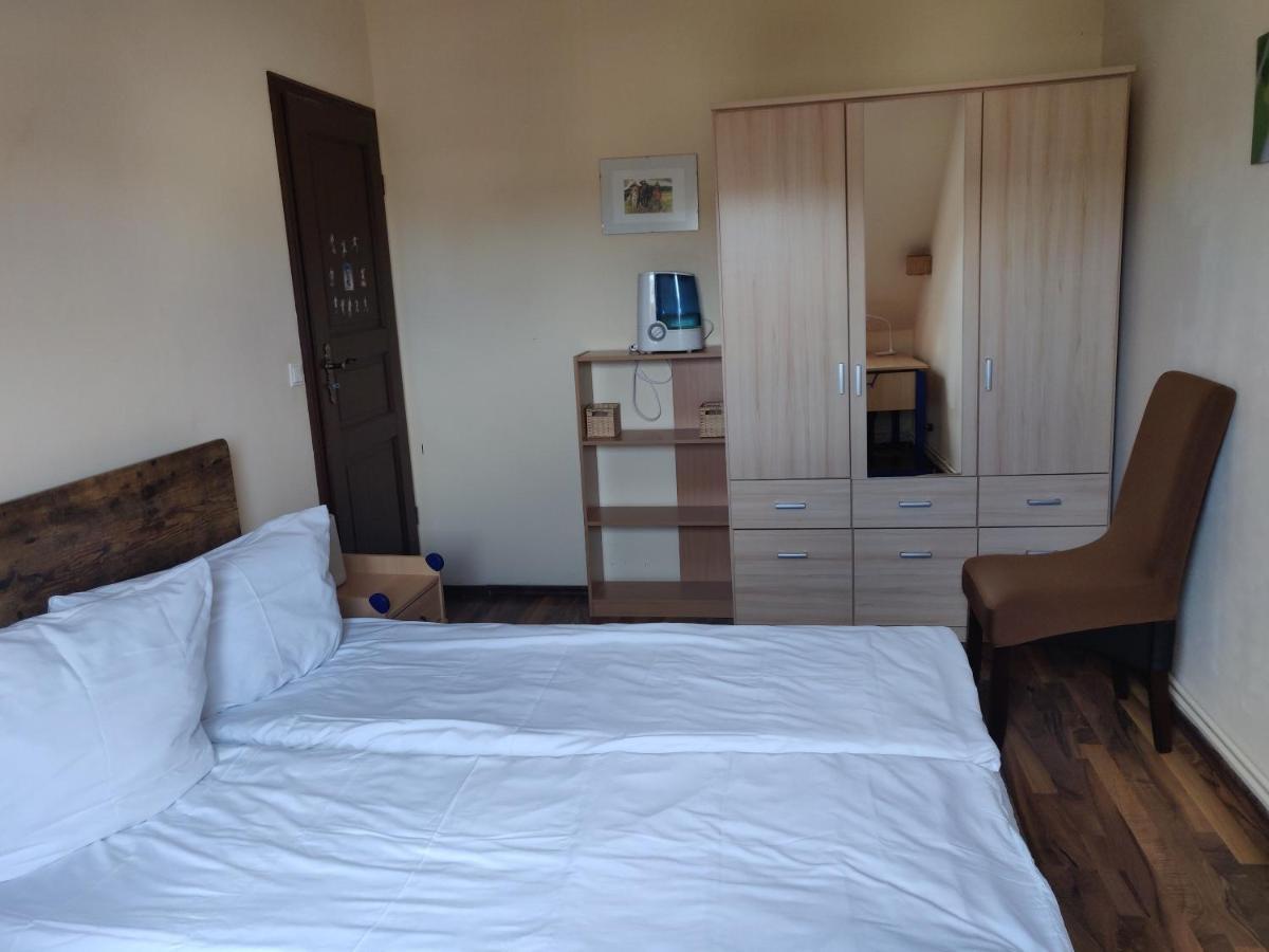 Modern Townhouse, Quiet And Close To The Centre. Vakantiehuis
